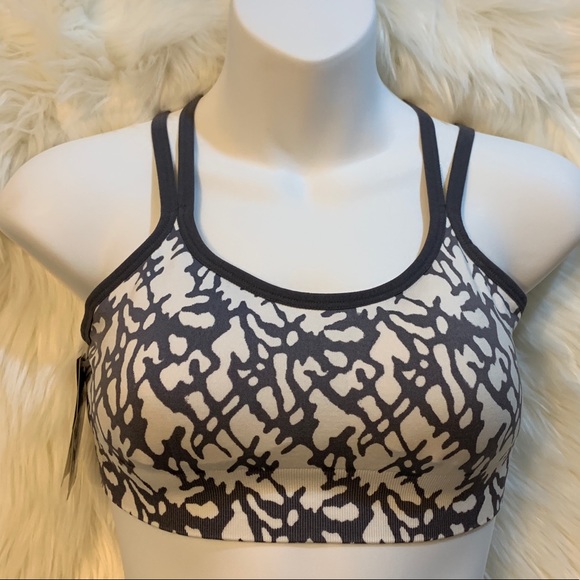 Champion C9 Duo Dry removable cups Sports Bra - Picture 2 of 8